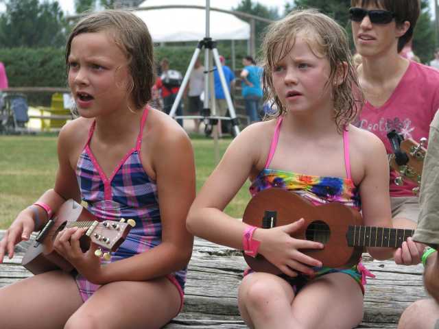 BUG plays the "Music & Beyond Festival at Saunders Farm July 2012